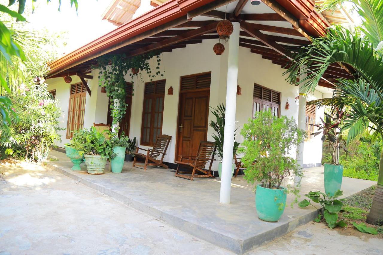 Eagle Homestay Tangalle Exterior foto