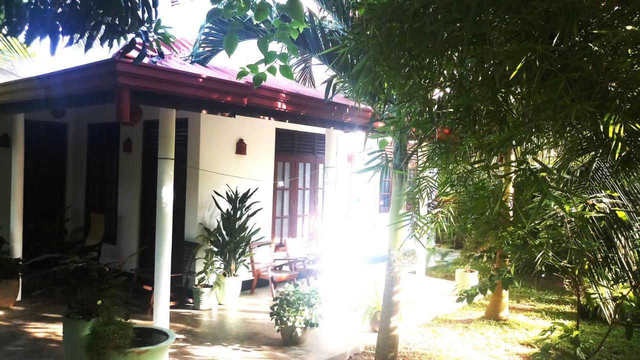 Eagle Homestay Tangalle Exterior foto